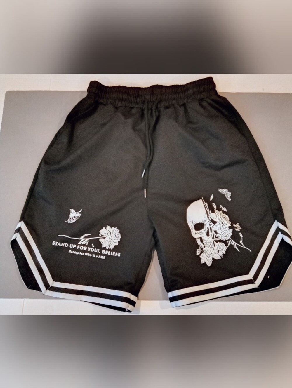 Black Graphic Skull & Rose Men's Athletic Shorts Size L